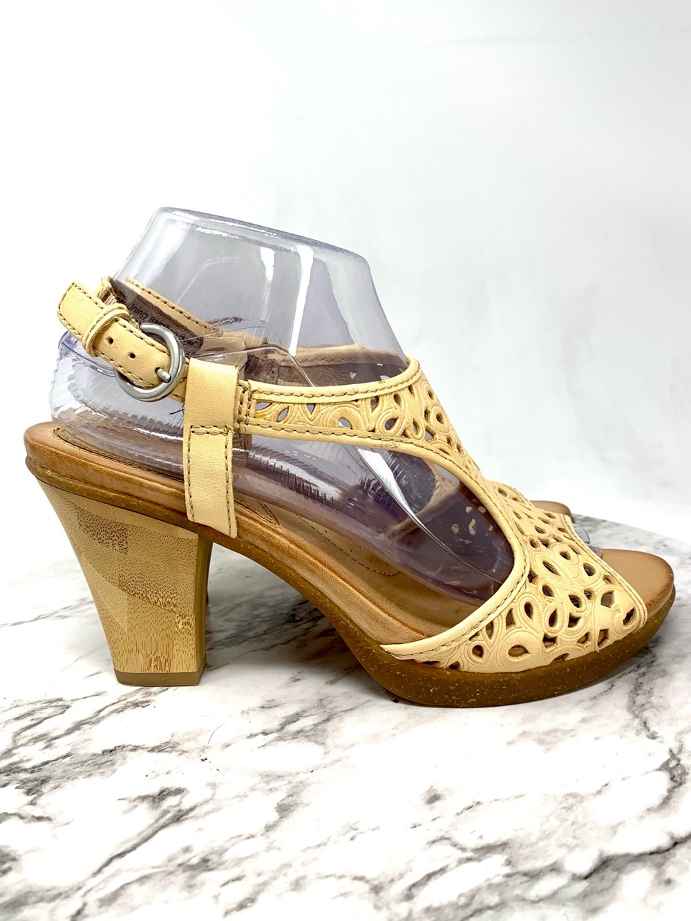 Naya Alpine Laser Cut Tan Leather Slingback Sandal Pumps 8.5 Classic Boho Summer - Picture 2 of 16